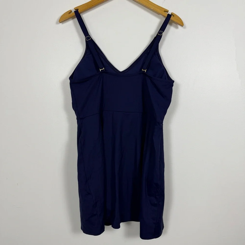 Lands’ End Navy Swim Dress Size Large Built-In Bra Tummy Control NWOT Modest - Picture 3 of 7